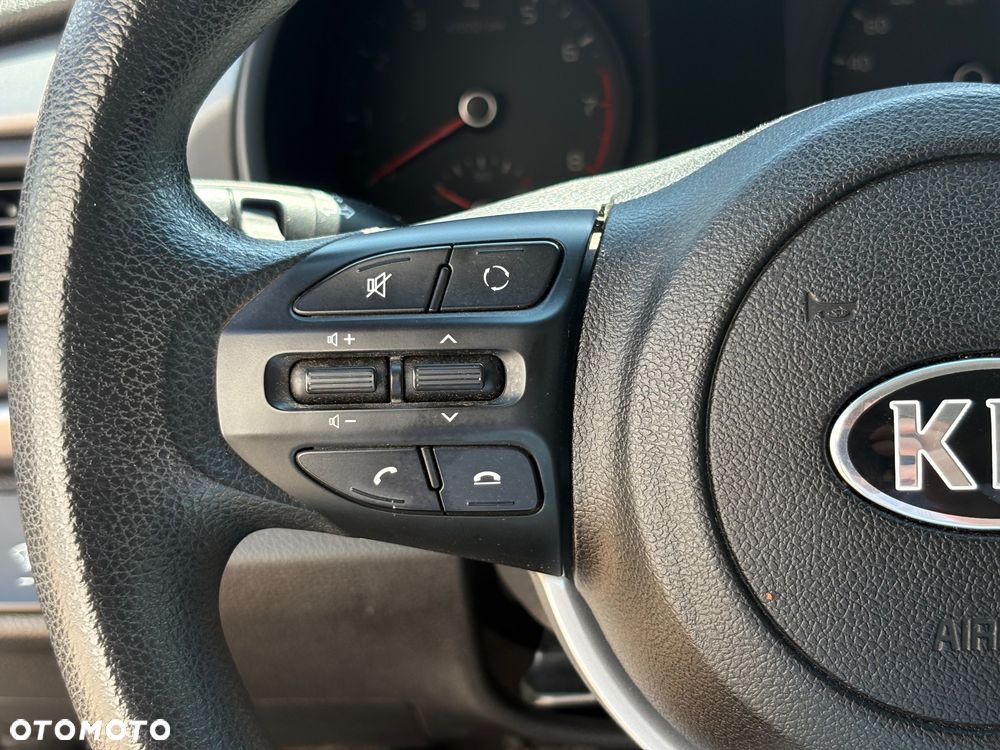 Kia Rio 1.2 M - 12