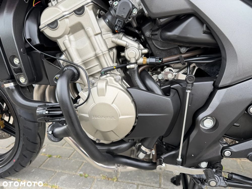 Honda CBF - 34