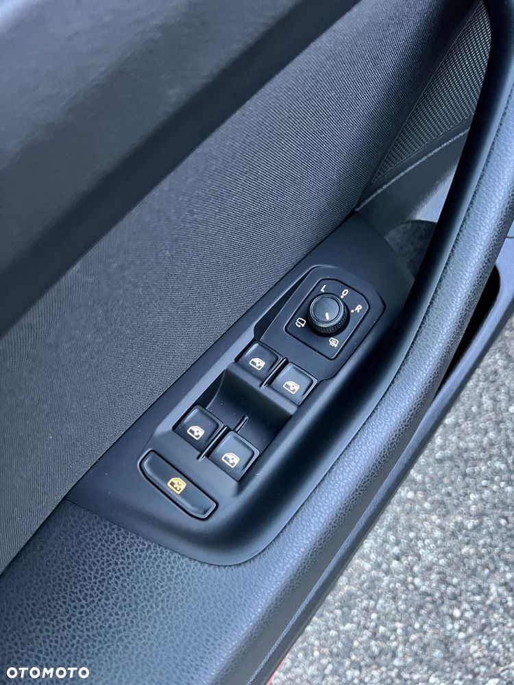 Volkswagen Passat 2.0 TSI Business DSG - 11