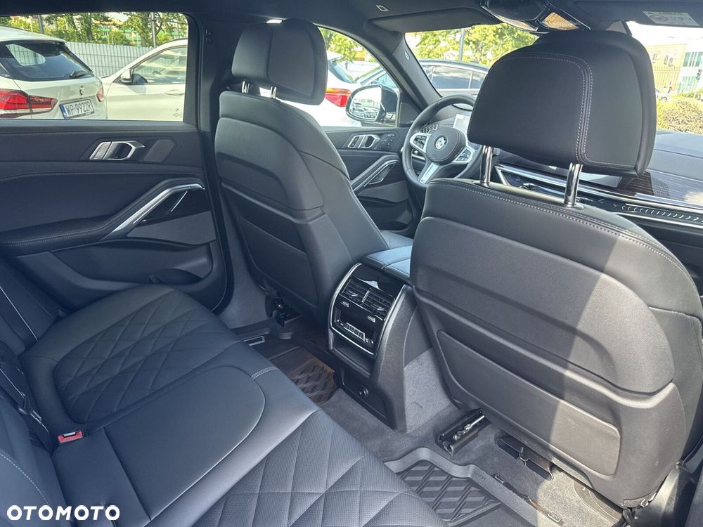 BMW X6 xDrive40d mHEV - 25