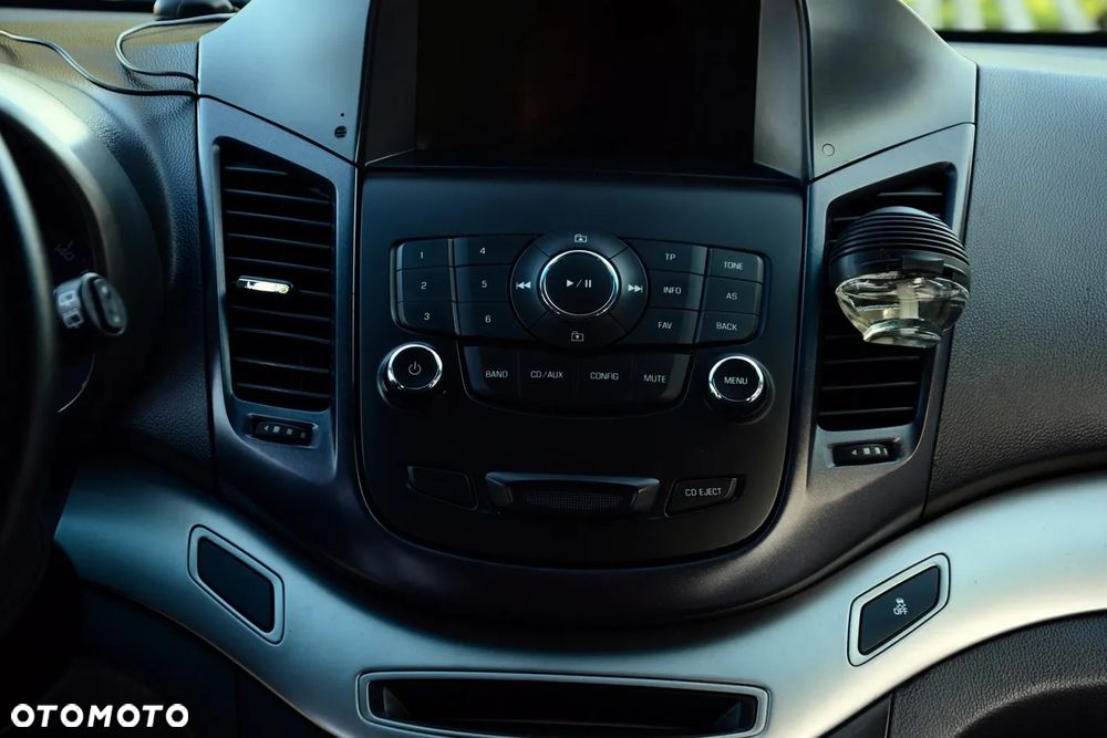Chevrolet Orlando - 23