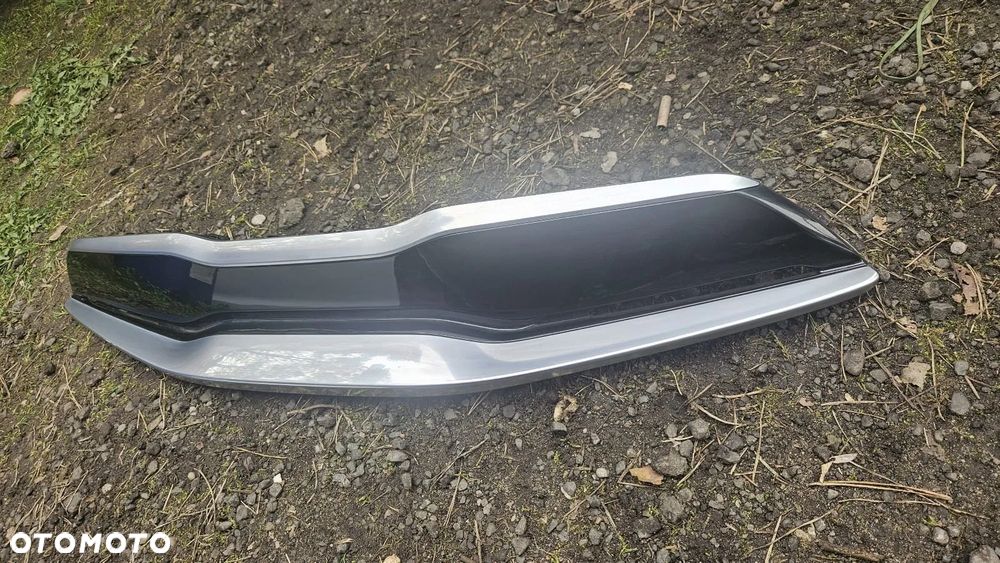 Kia Stonic YB Grill 86351H8410 - 10