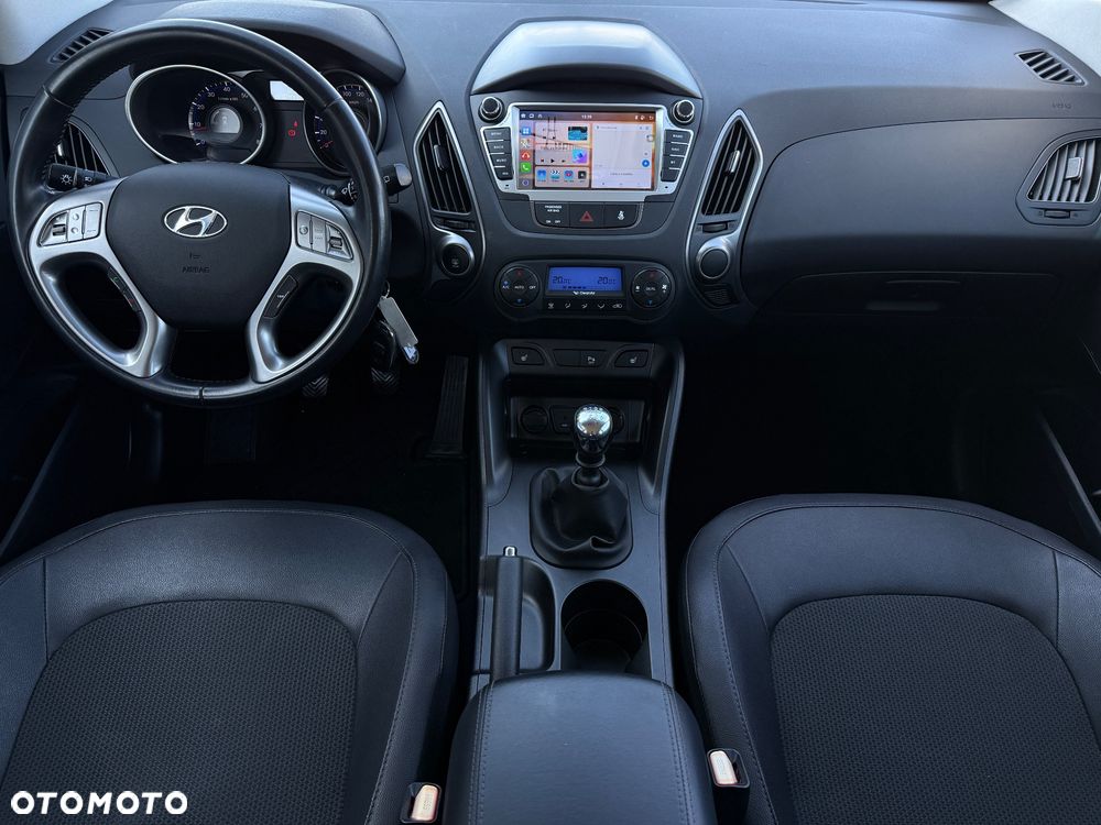 Hyundai ix35 1.6 2WD Fifa World Cup Edition - 9