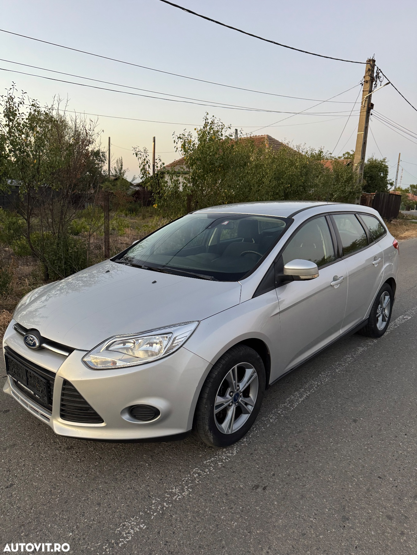 Ford Focus 1.0 EcoBoost Start-Stopp-System ACTIVE - 2