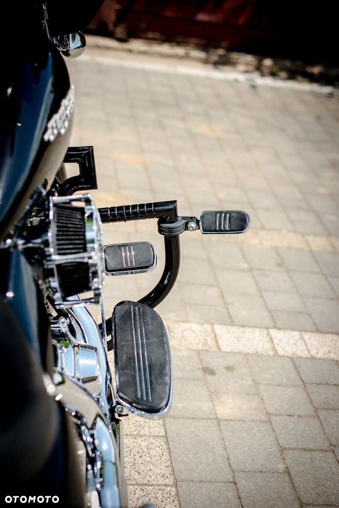 Harley-Davidson Touring Street Glide - 23
