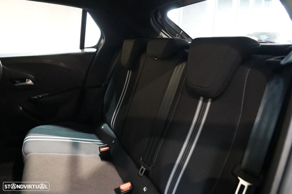 Opel Corsa 1.2 T GS - 23