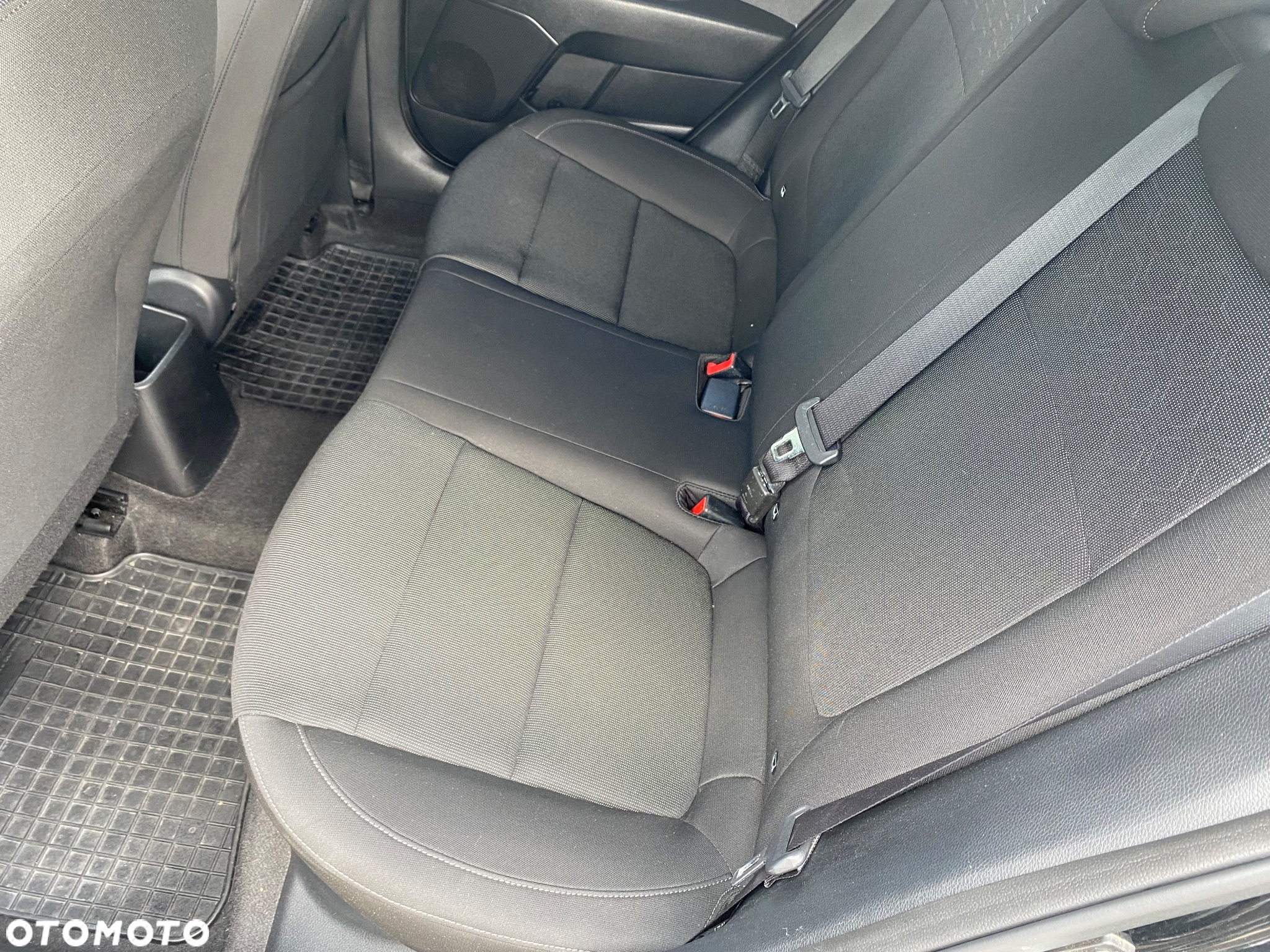 Kia Rio 1.4 L - 27