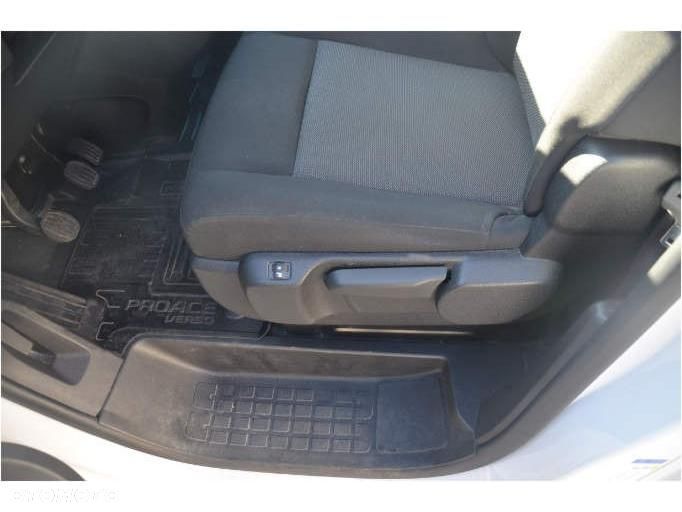 Toyota Proace Verso 2.0 D4-D Long Business - 19