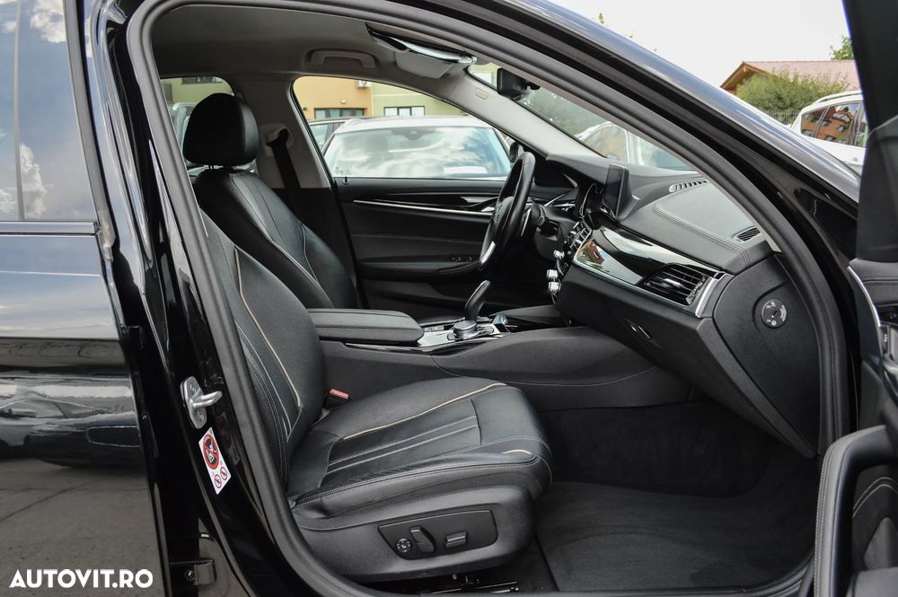 BMW Seria 5 520d Aut. Luxury Line - 26