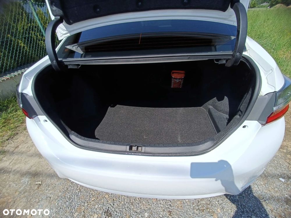 Toyota Corolla 1.6 Comfort - 6