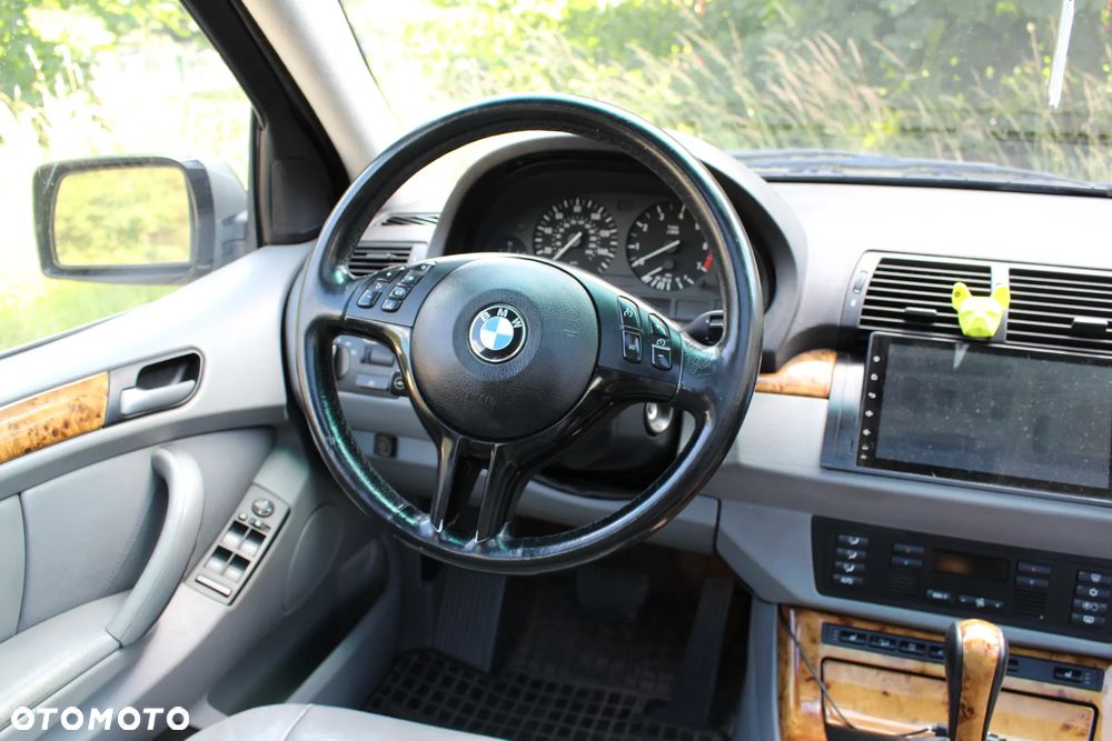 BMW X5 - 12