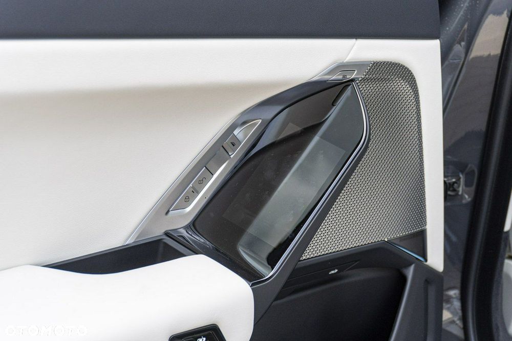 BMW Seria 7 - 25