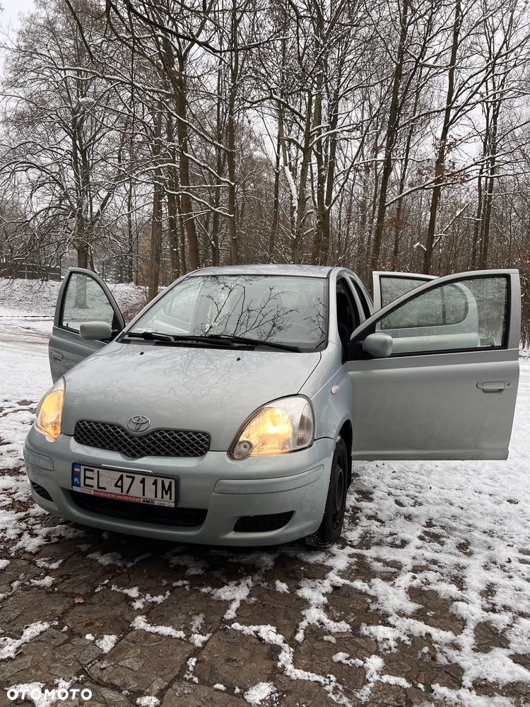 Toyota Yaris 1.3 Terra - 1