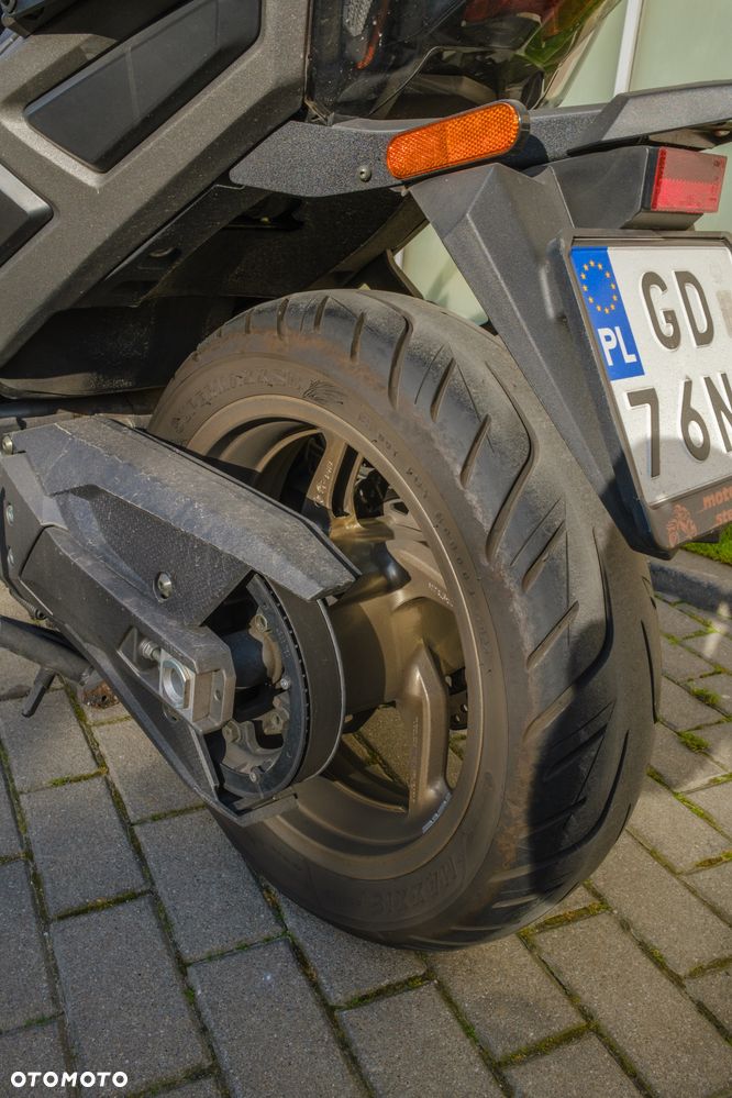 Kymco CV3 - 6