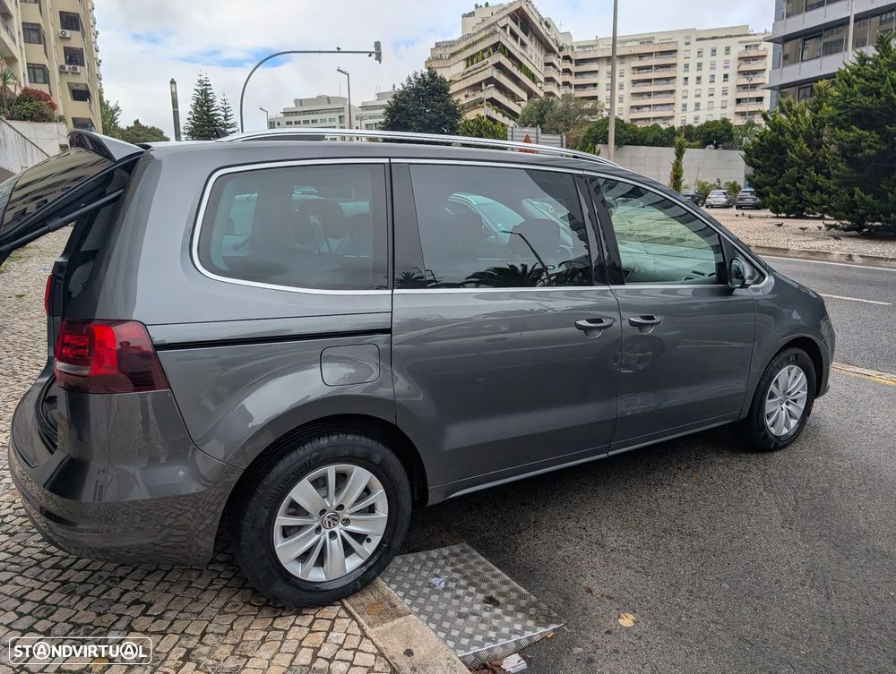 VW Sharan 2.0 TDI Confortline DSG - 9