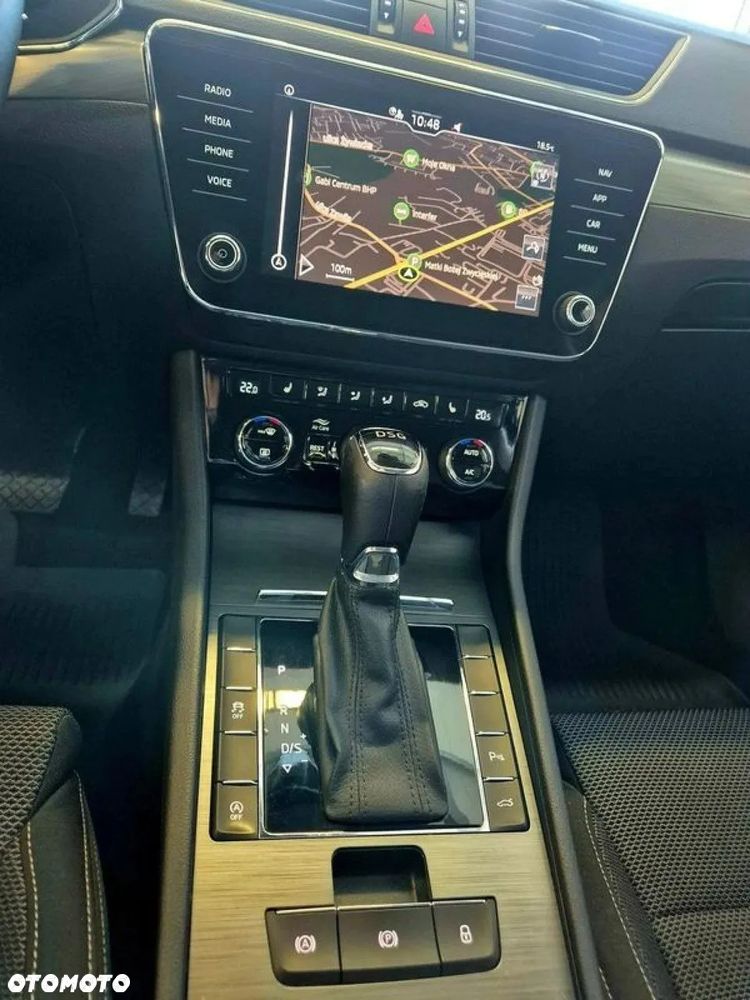 Skoda Superb 2.0 TSI Style DSG - 17