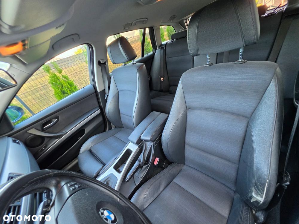 BMW Seria 3 318d - 14