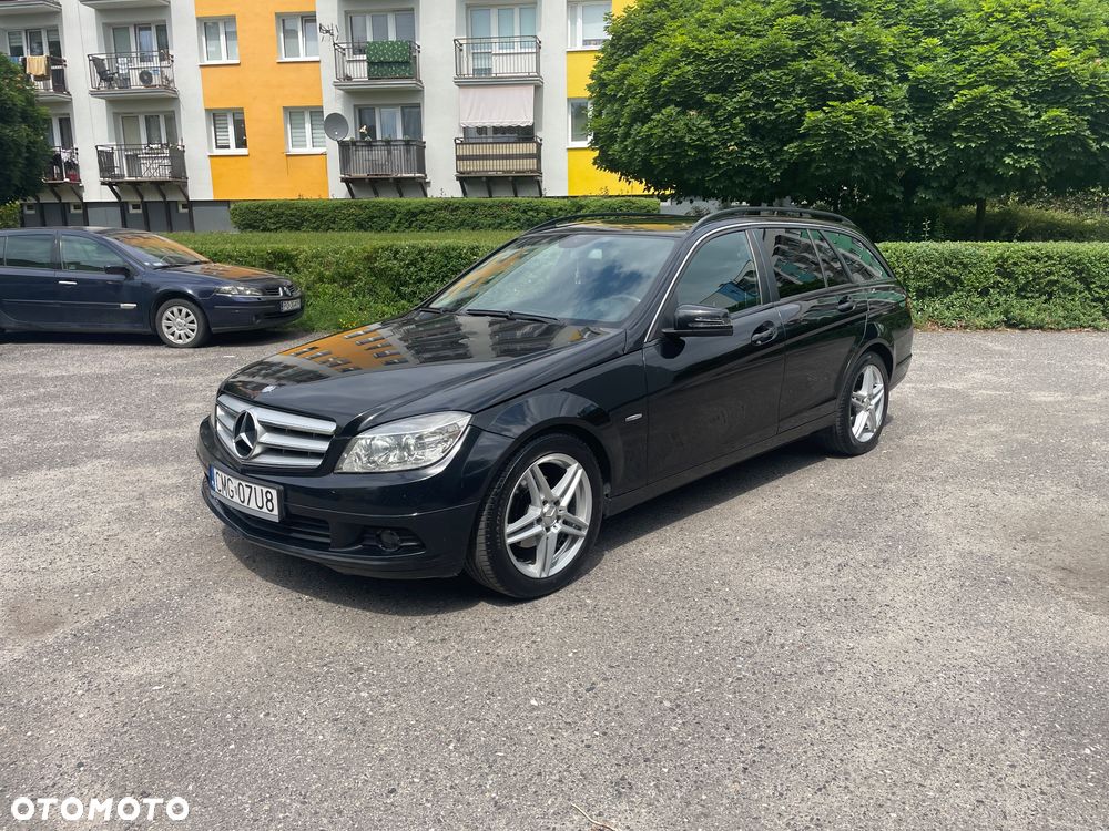 Mercedes-Benz Klasa C 200 CDI BlueEff Avantgarde - 3
