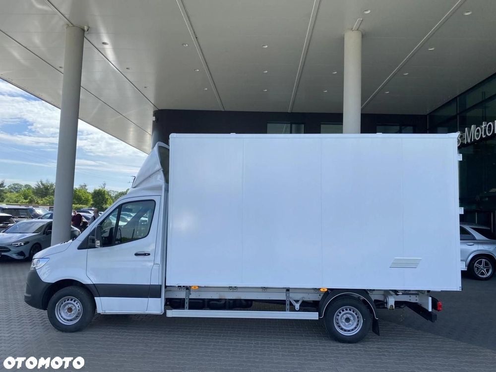 Mercedes-Benz Sprinter - 9