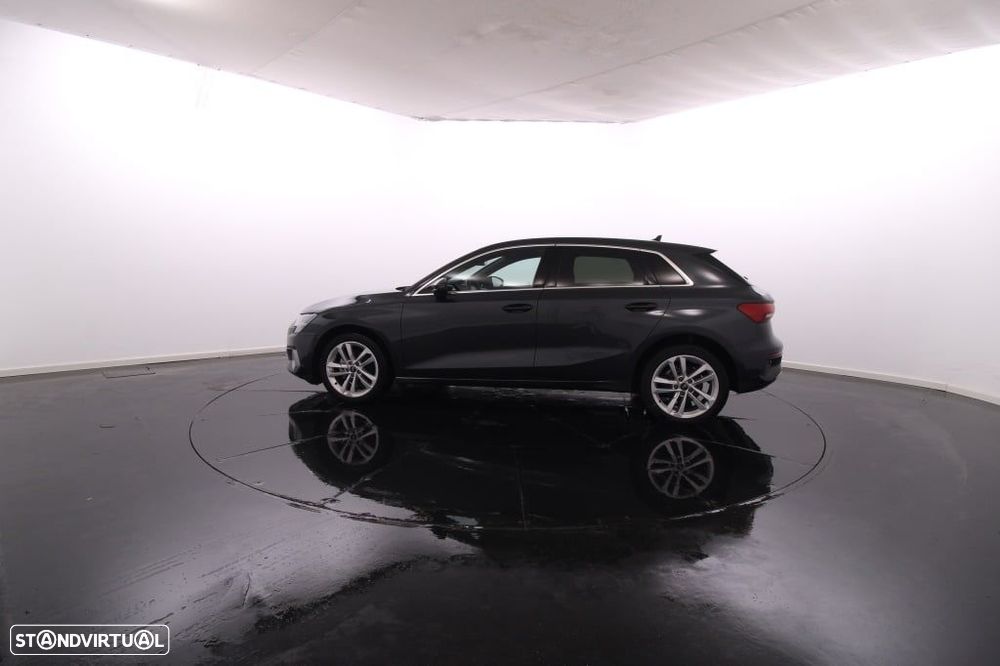 Audi A3 Sportback 30 TFSI Advanced S tronic - 4