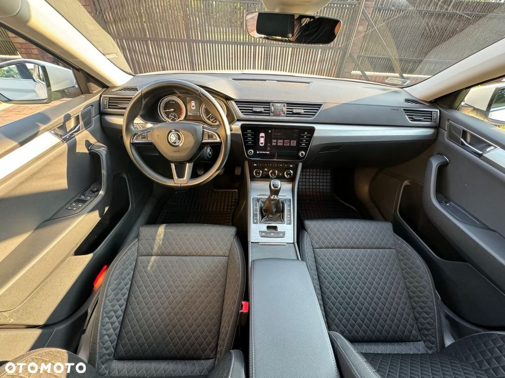 Skoda Superb 1.5 TSI ACT Style - 15