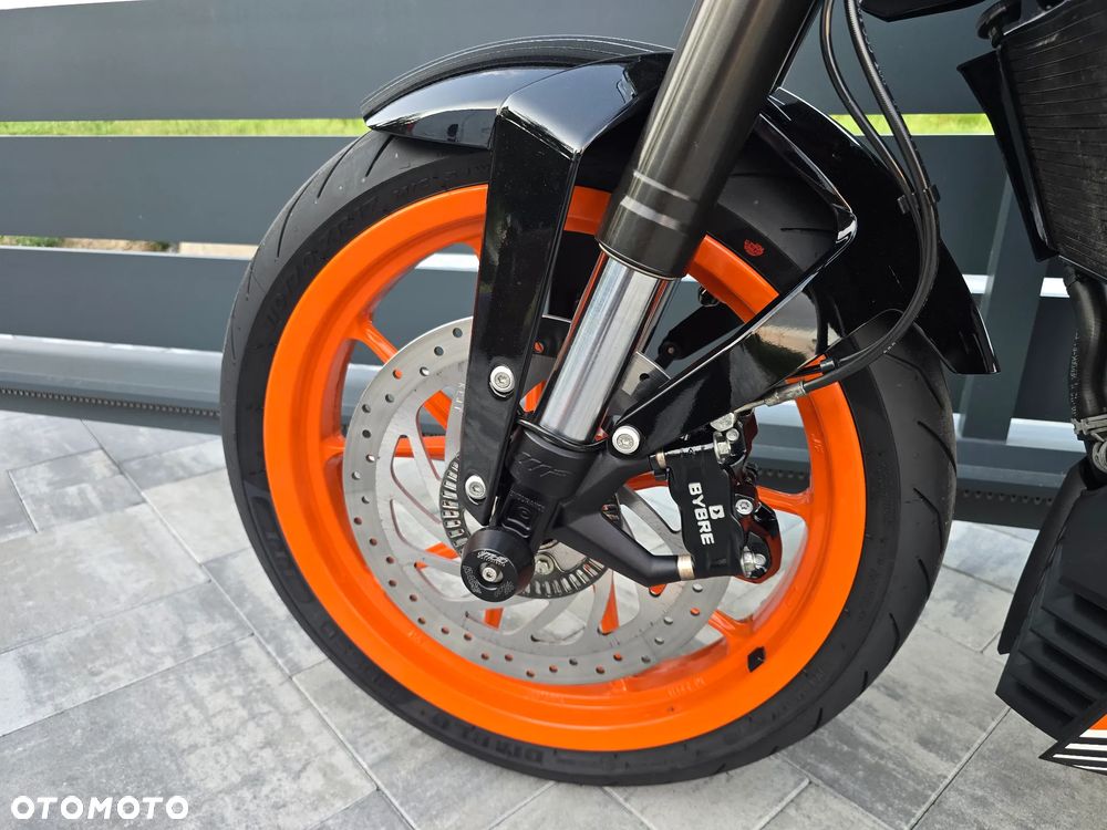 KTM Duke 390 - 19