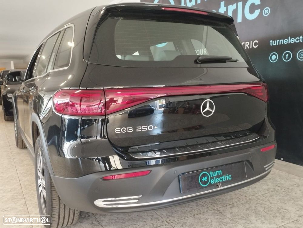 Mercedes-Benz EQB 250+ - 4