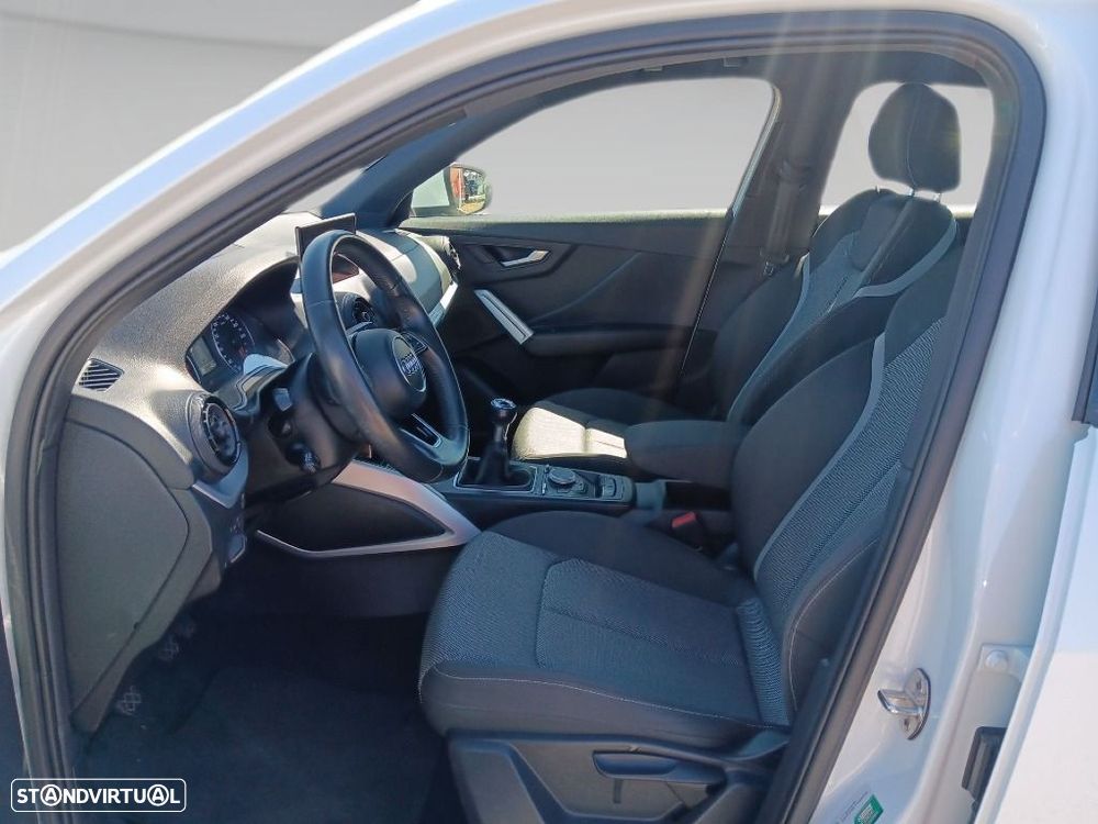 Audi Q2 1.6 TDI S-line - 10