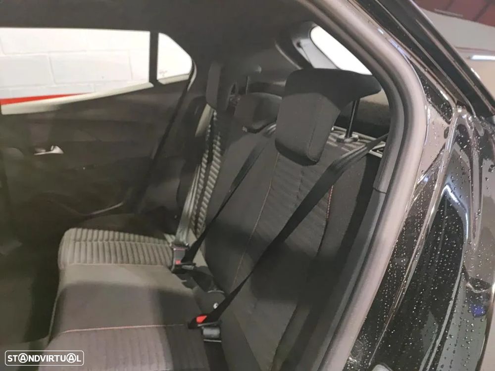 Peugeot e-2008 50 kWh Active Pack - 9