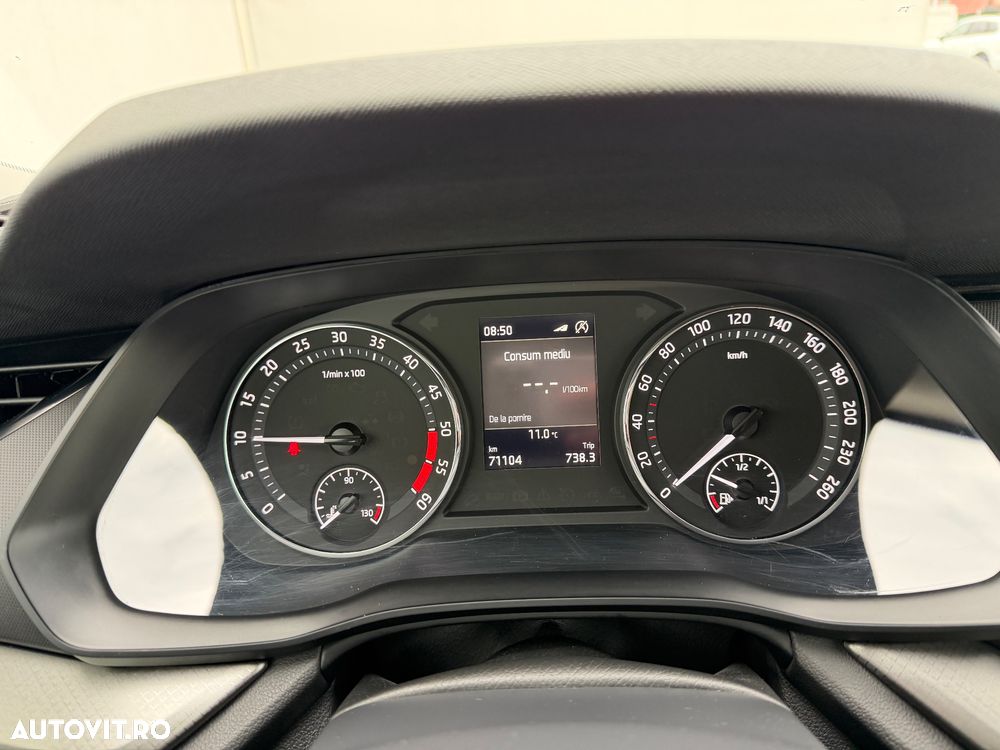 Skoda Octavia 2.0 TDI Ambition - 12