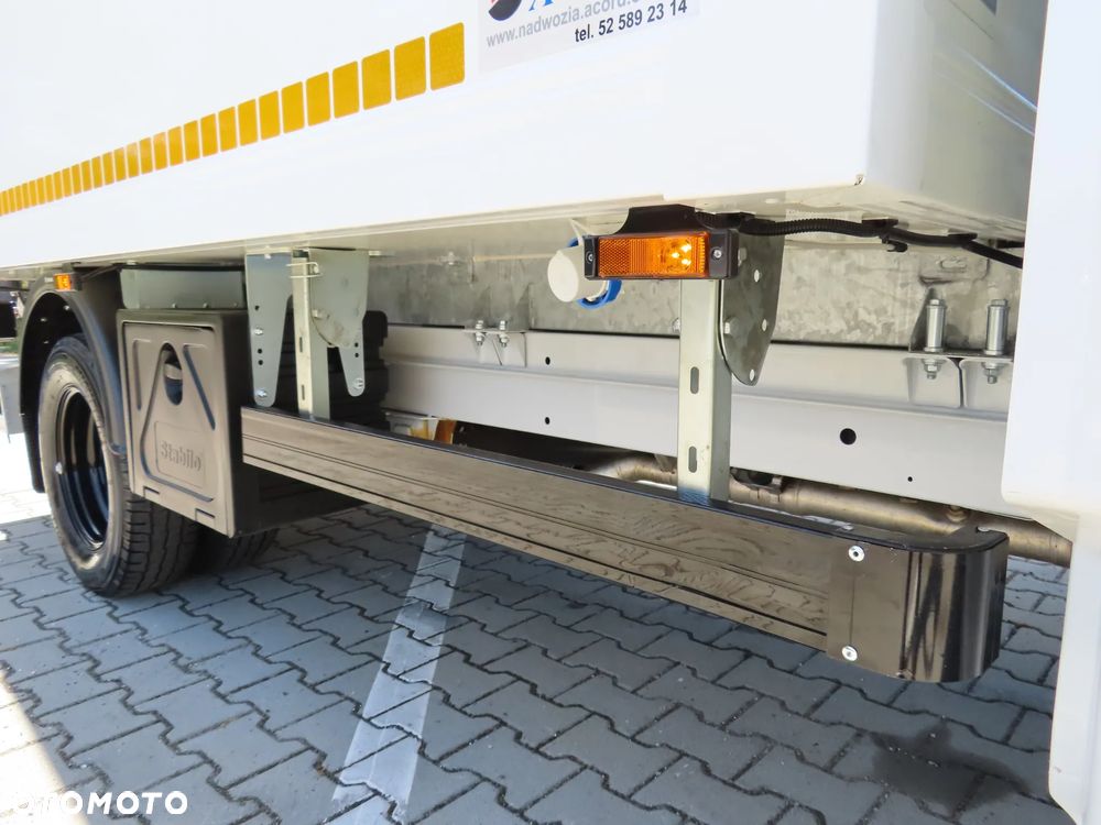 Mercedes-Benz Sprinter 519 CDI 190 KM Chłodnia Winda Załadowcza BÄR 750 Kg Agregat Zasilany Na Postoju 230 V Izoterma ACORD 3500 mm Dł. 6 Euro Palet Rozstaw Osi L2- 3665 mm, DMC 3500 Kg Tylne Koła Bliźniacze WZMACNIANY Stan Wizualny I Techniczny NOWY Tak Jak Z Taśmy Produkcyjnej Gotowy Dostępny OKAZJA POLECAM - 25
