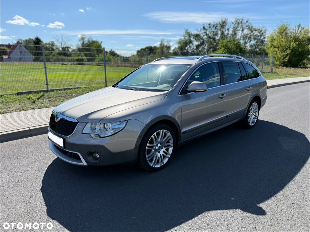 Skoda Superb 2.0 TDI Elegance Outdoor DSG - 11