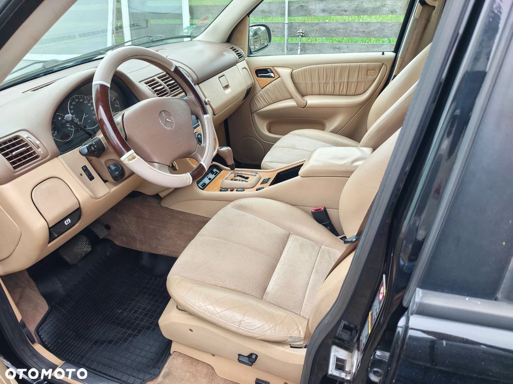 Mercedes-Benz ML - 13