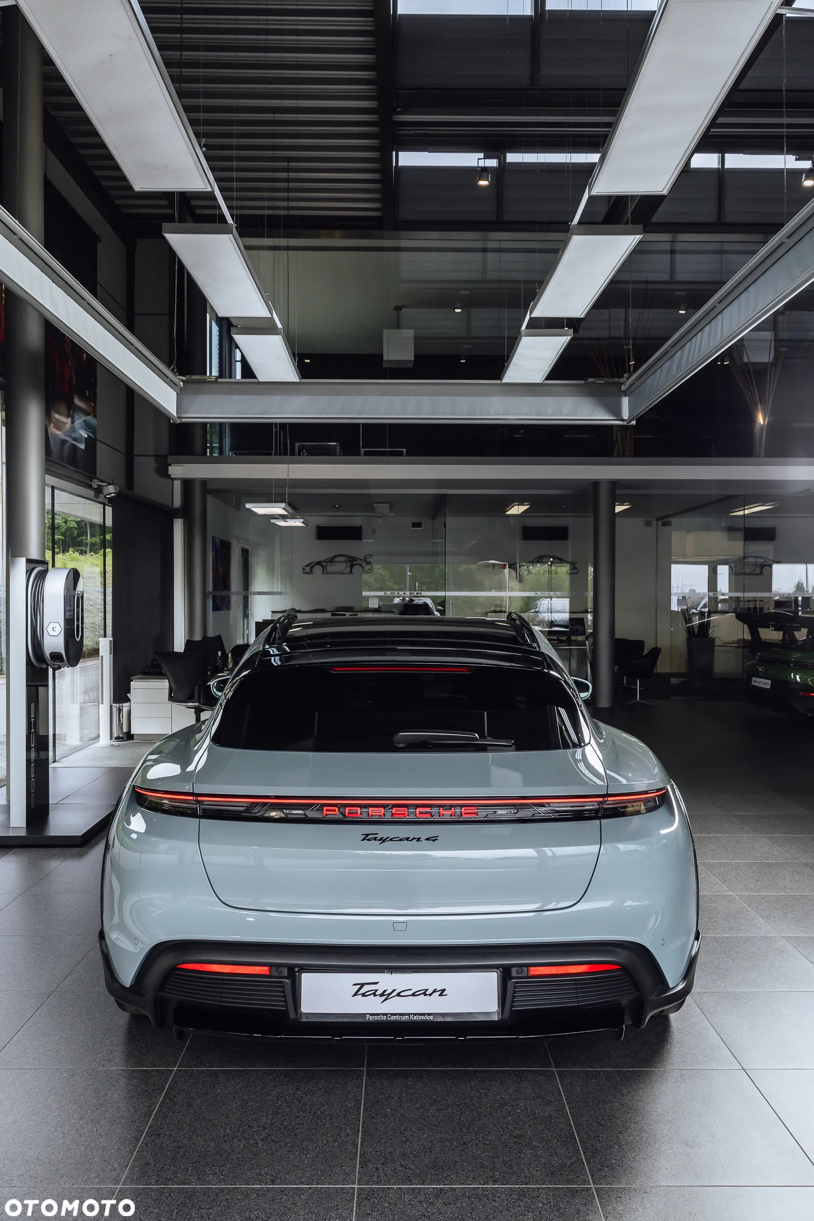 Porsche Taycan - 7