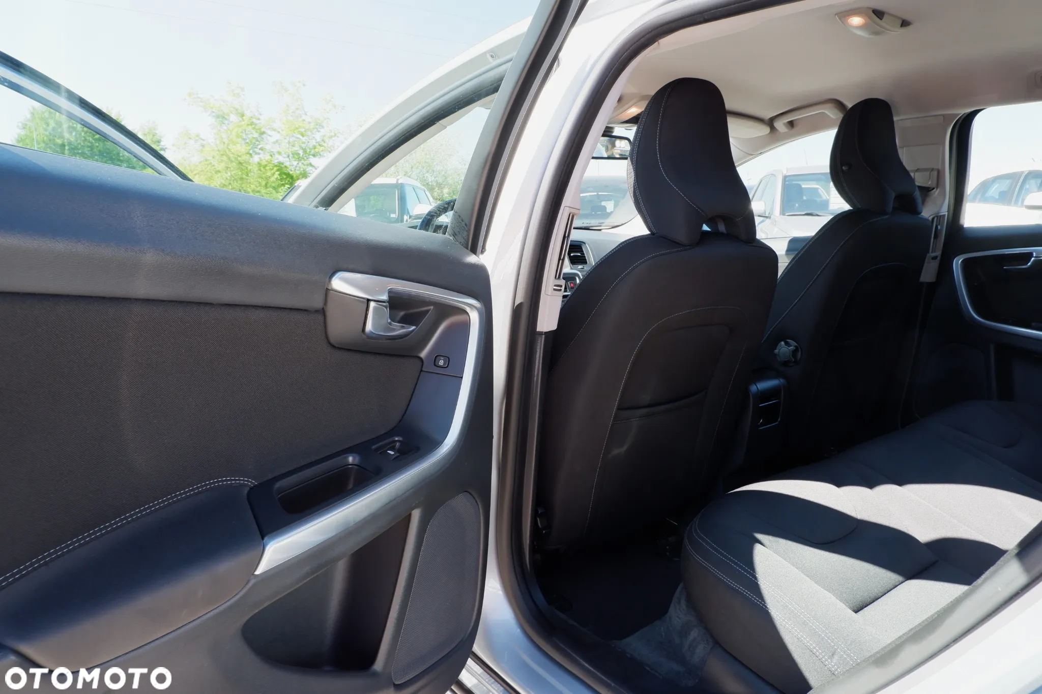 Volvo V60 D3 Geartronic Kinetic - 30