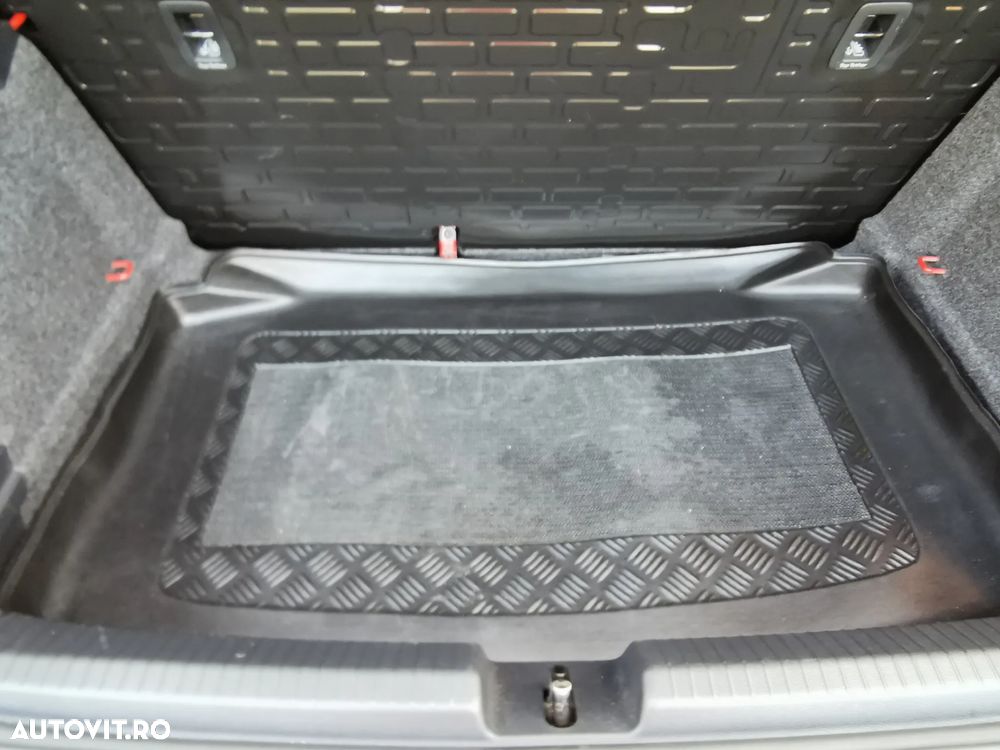 Volkswagen Polo 1.0 Trendline - 37