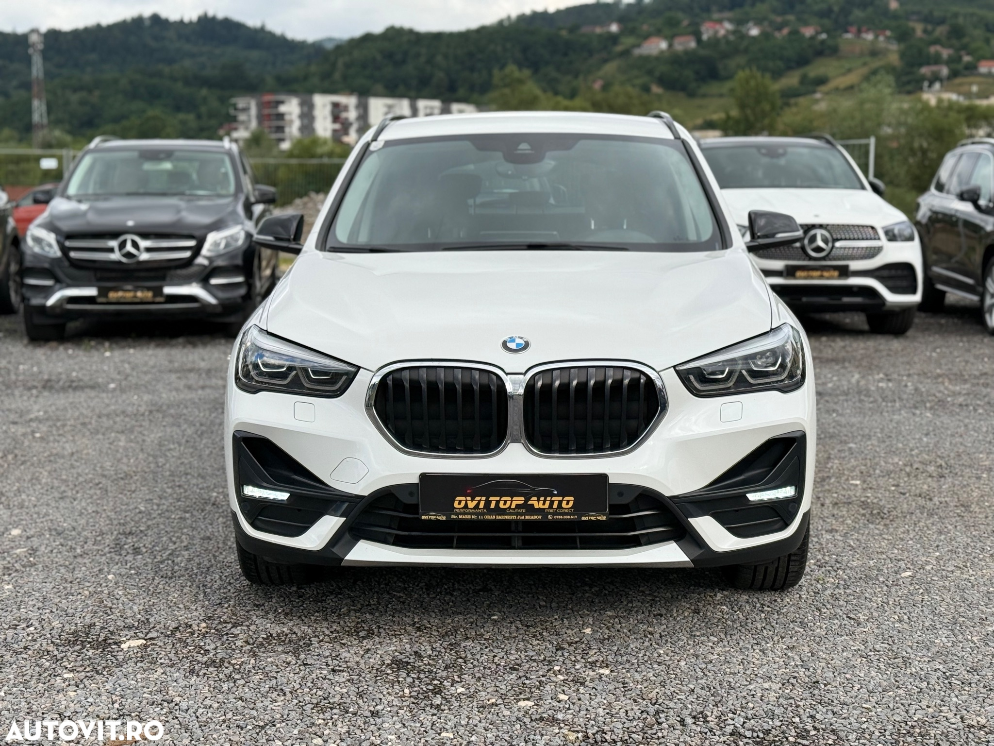 BMW X1 xDrive18d Aut. Sport Line - 2