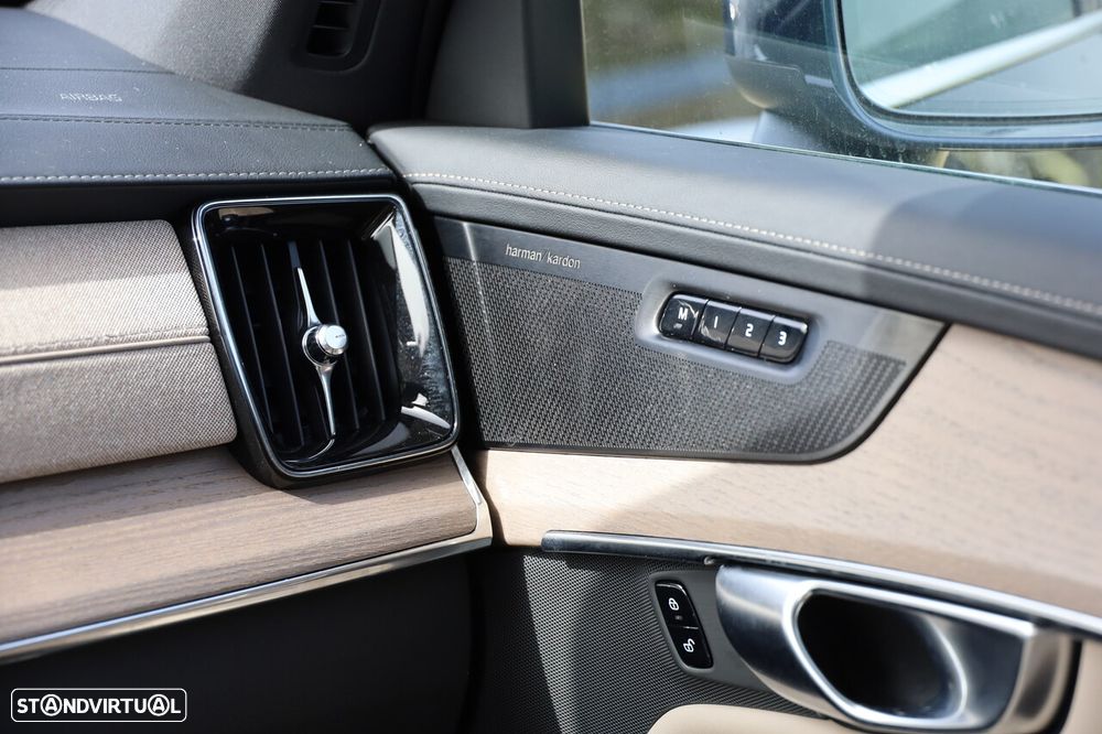 Volvo XC 90 2.0 T8 PHEV Plus Bright AWD - 22