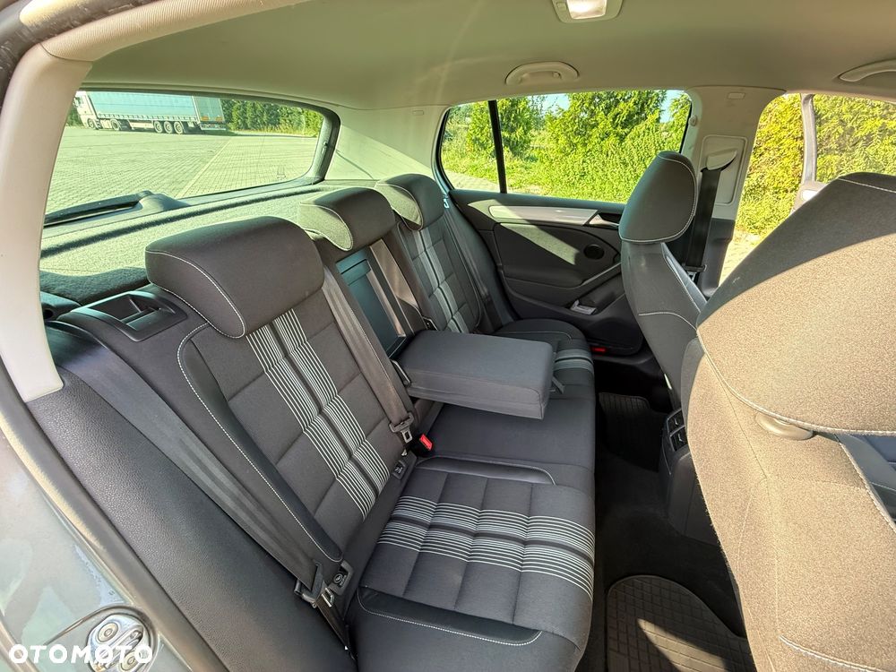 Volkswagen Golf 1.2 TSI MATCH - 17