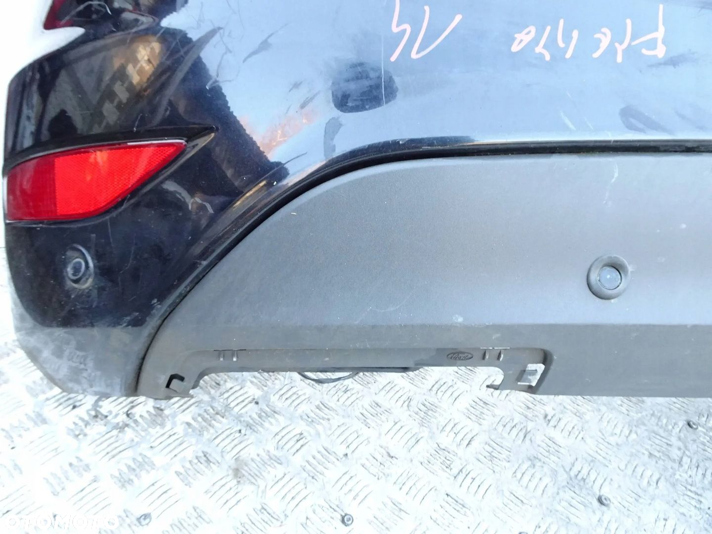 Zderzak tył KPL. Ford Fiesta MK7 D9 - 9
