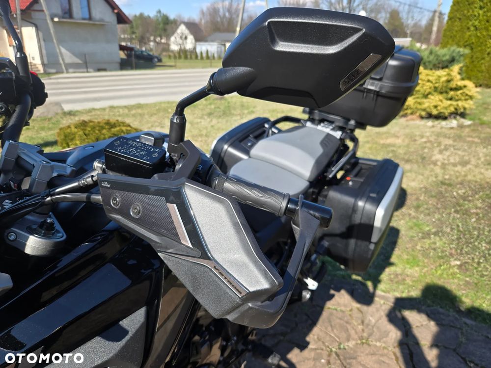 Suzuki V-STROM - 27