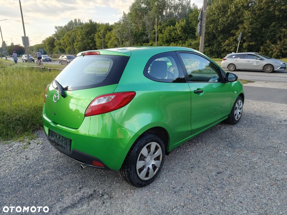 Mazda 2 - 3