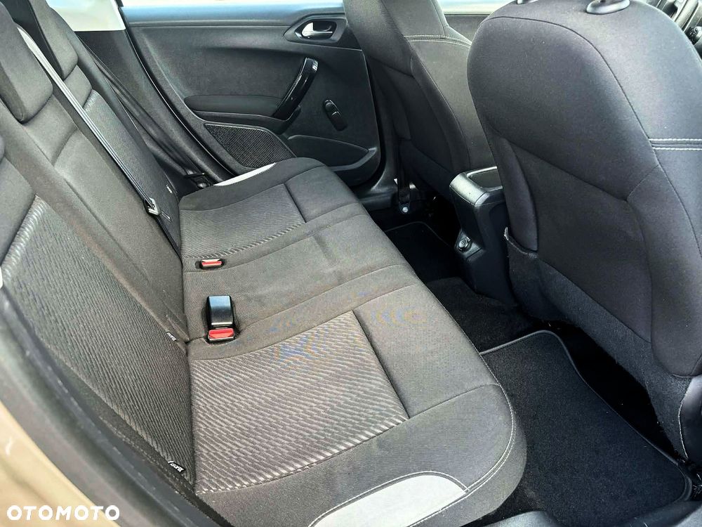 Peugeot 2008 PureTech 82 Access - 12