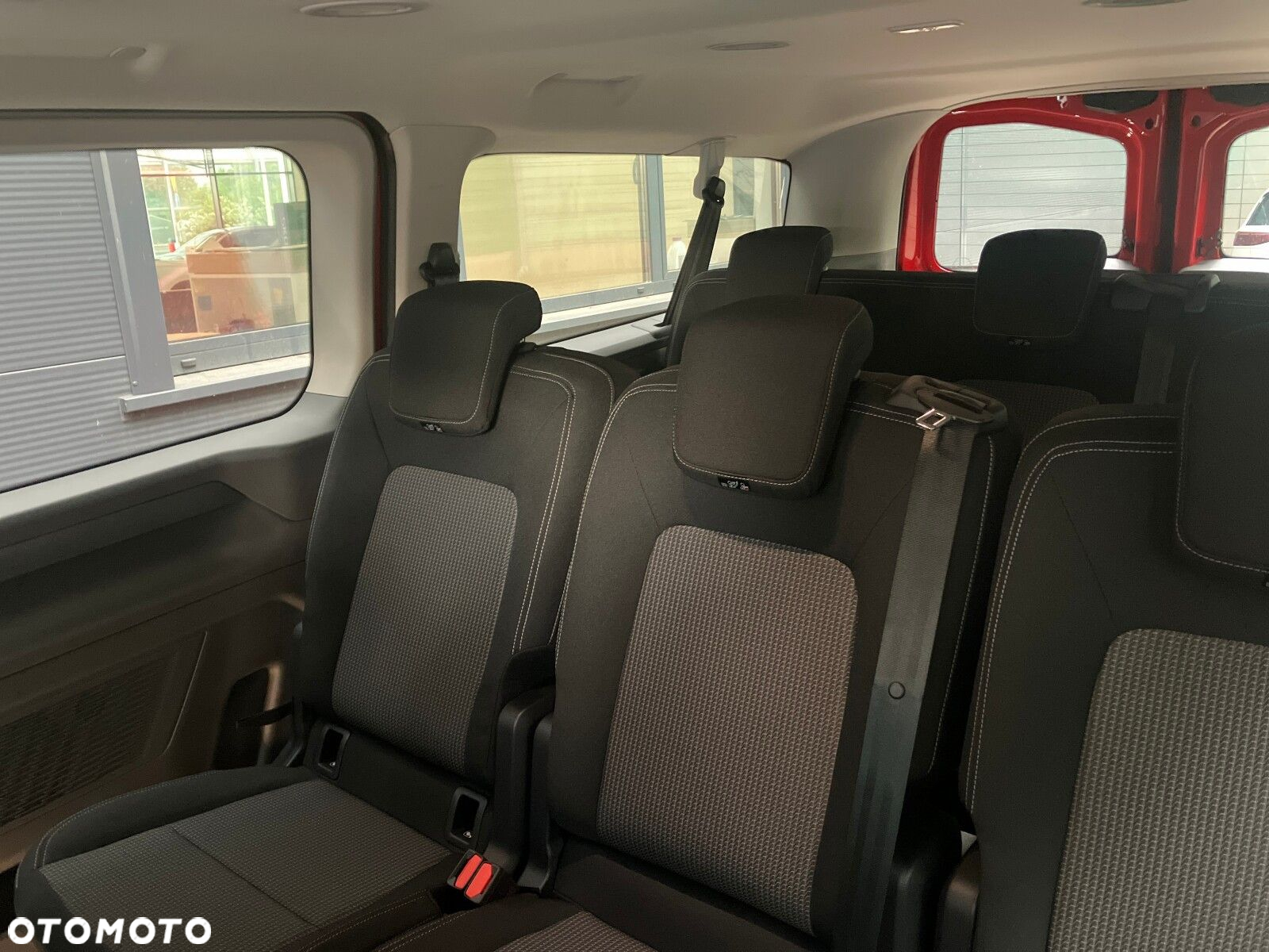 Volkswagen Nowa Caravelle 2.0 TDI 150 KM 6-manualna L2 - 21