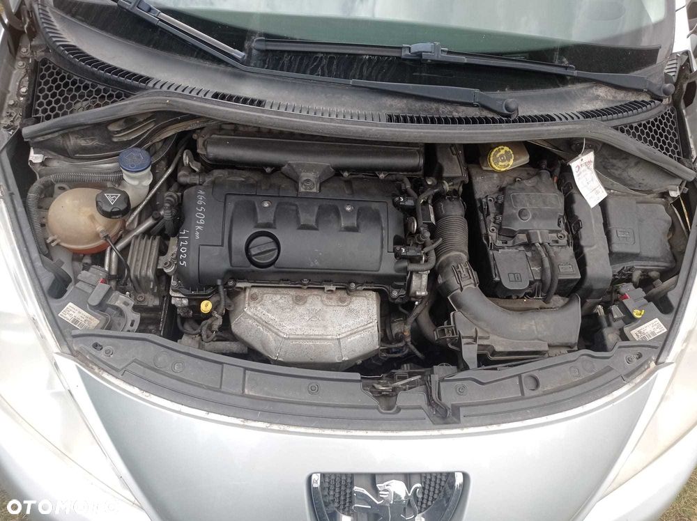 Peugeot 207 - 6