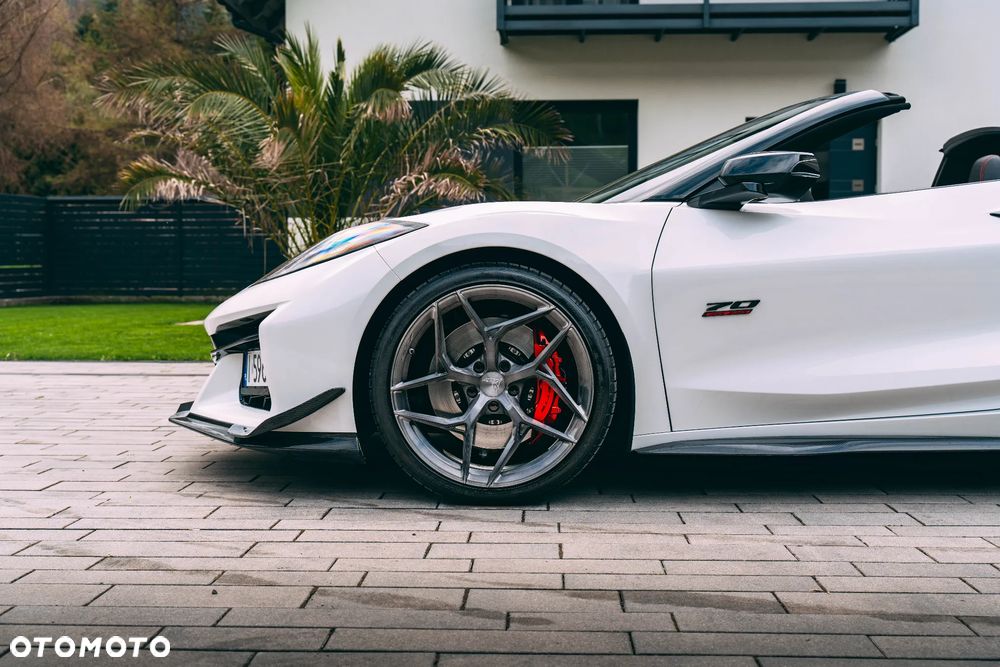 Chevrolet Corvette - 26