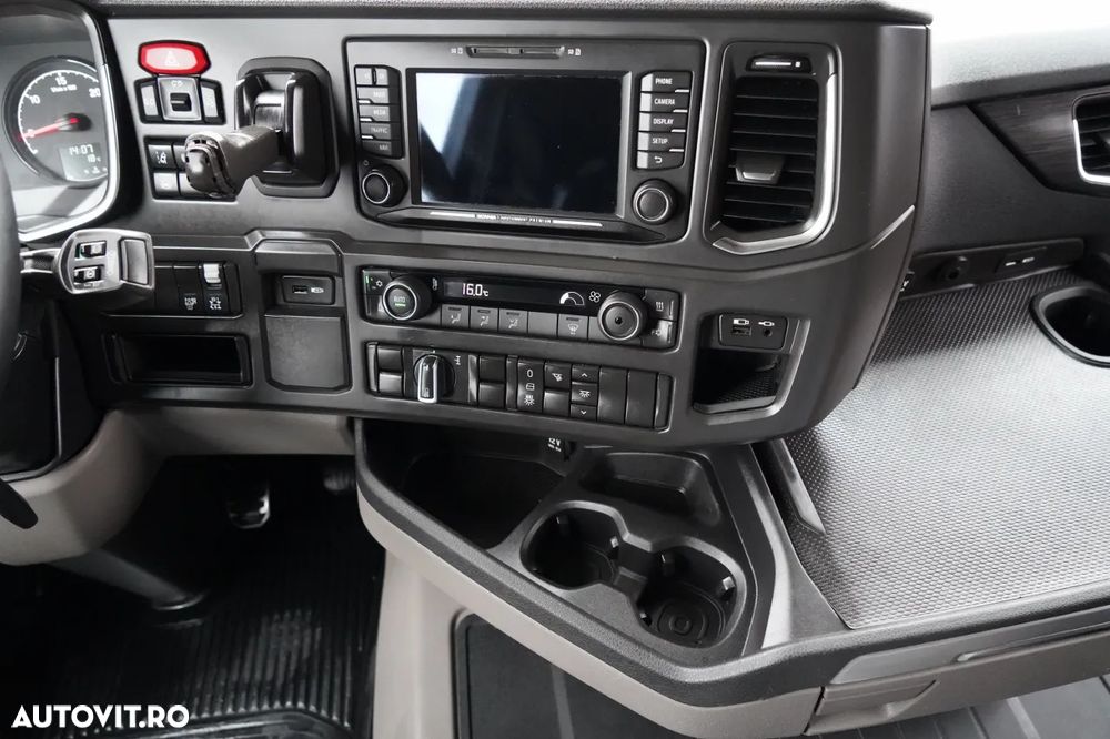 Scania R 520 / V8 / SISTEM HIDRAULIC / RETARDER / I-PARK COOL / FULL AIRMATIC / EURO 6 - 29