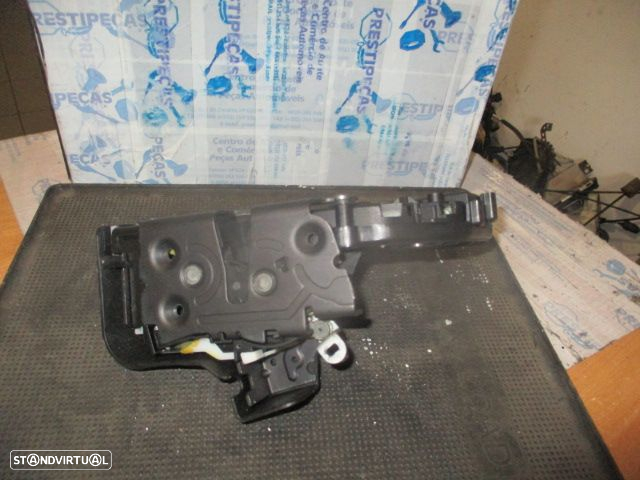 Fecho 31253659 VOLVO XC60 2014 2.0D 163CV 5P AZUL TESQ  10 PINOS - 3