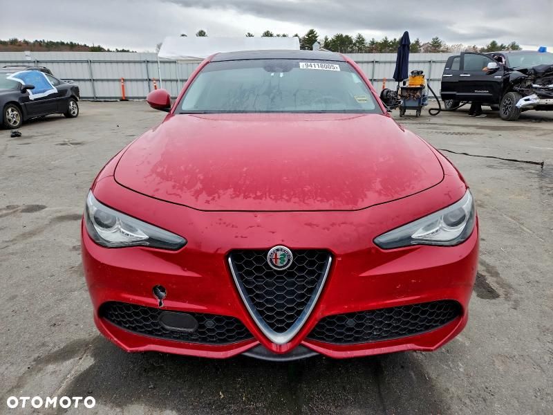 Alfa Romeo Giulia - 4
