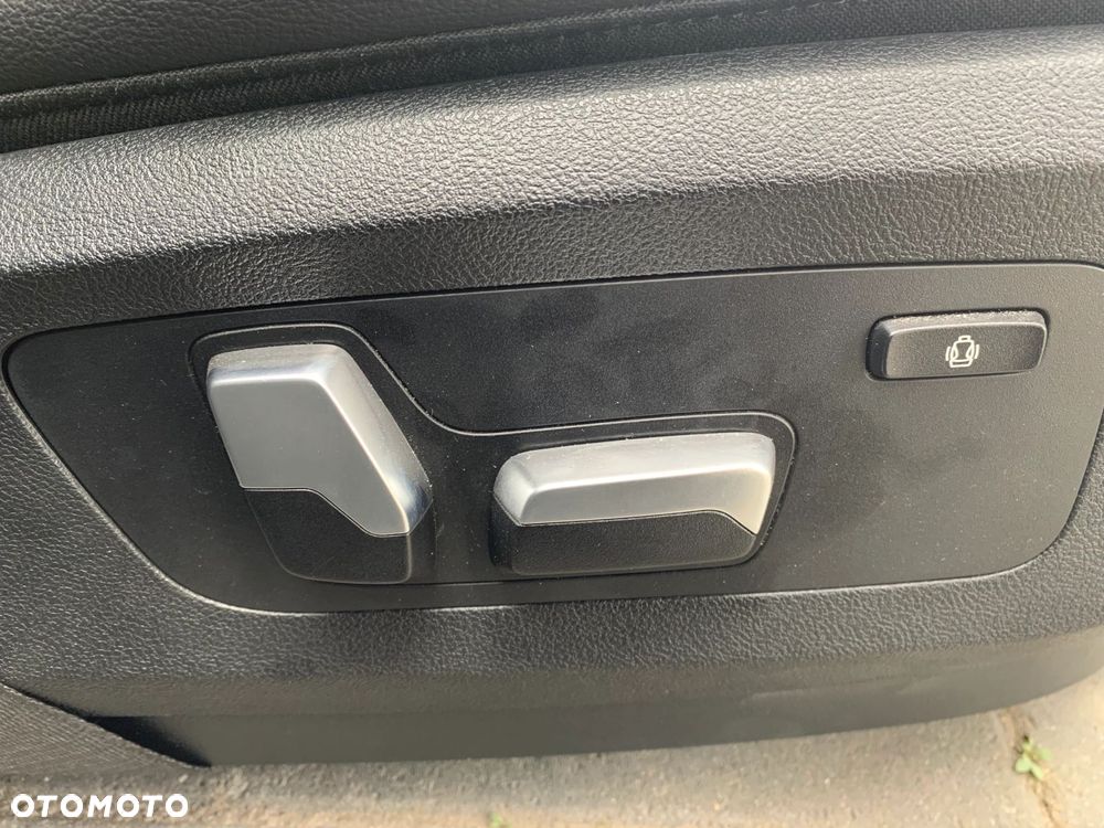 FOTELE TAPICERKA SKÓRA SPORTY GRZANE PAMIĘĆ ELEKTRYCZNE 7 OSÓB BMW X7 G07 - 7